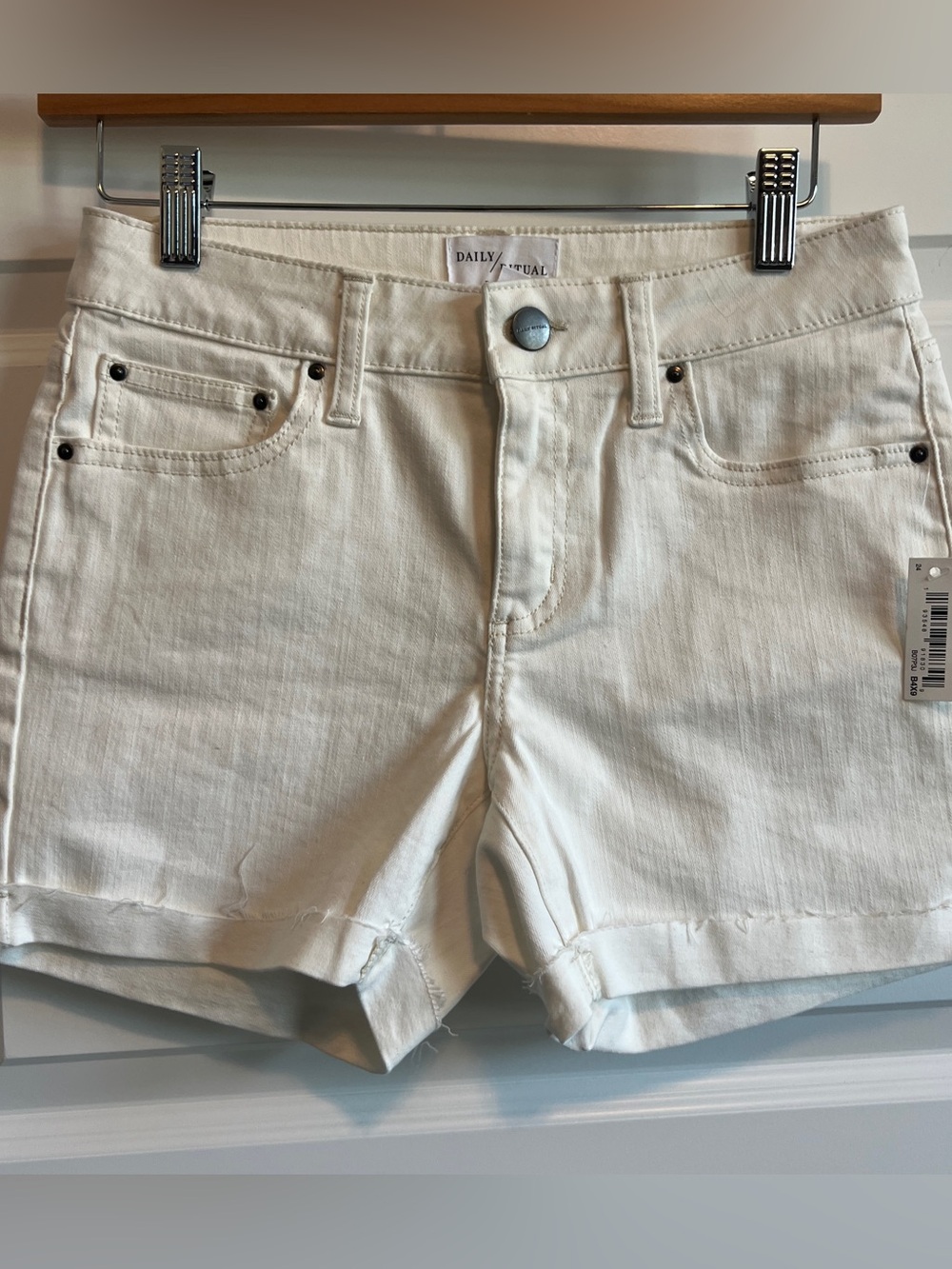 DAILY RITUAL Shorts Size 24 NWT